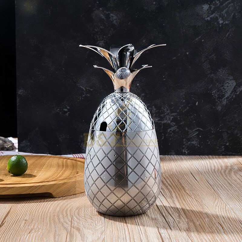 Stainless Steel Home Decoration Pineapple Sculpture