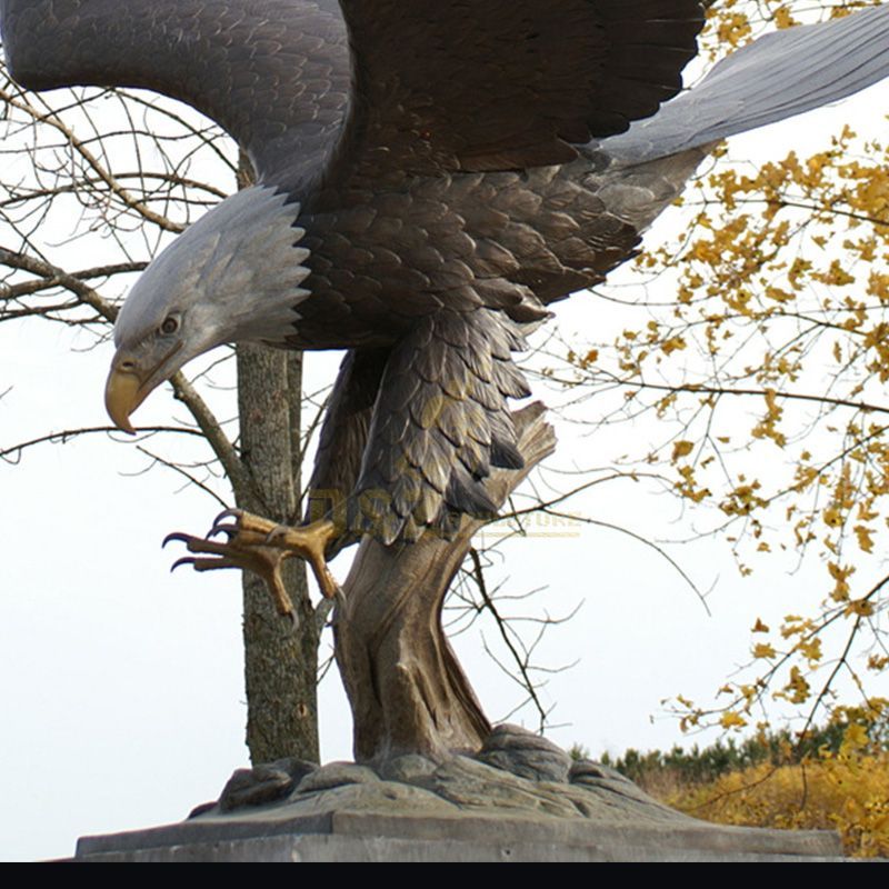 Outdoor life size bald eagle statue for sale