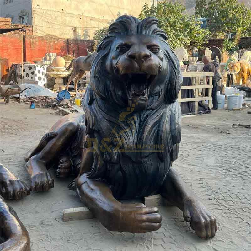 Pair of life-size bronze roaring reclining lion statues for sale DZ-413