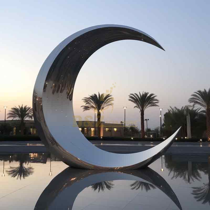 Large outdoor mirror metal art crescent moon sculpture modern design DZ-418
