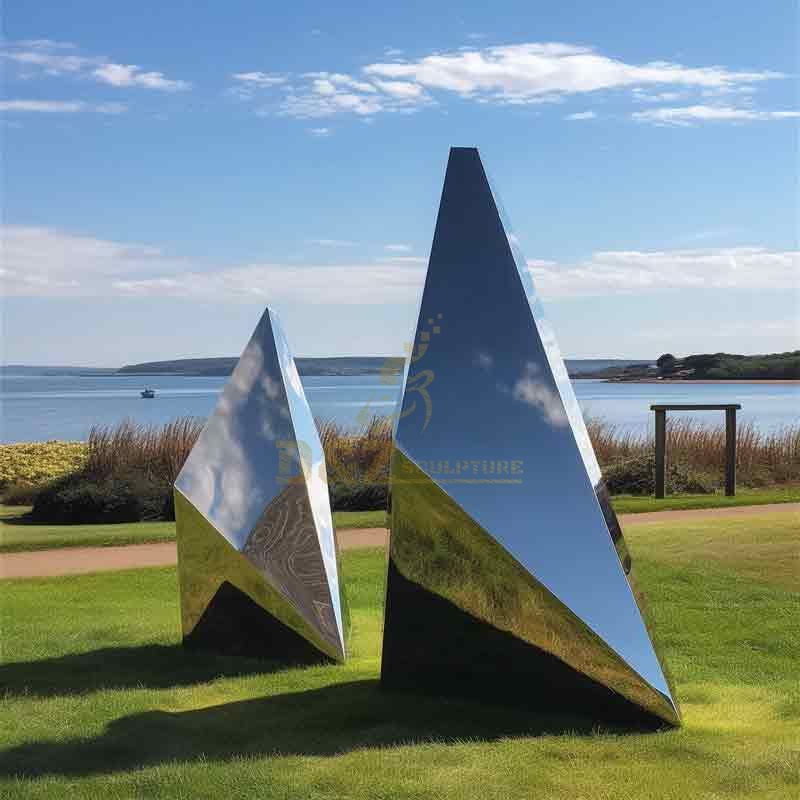 Custom Large Mirrored Geometric Triangle Metal Art Sculpture DZ-453