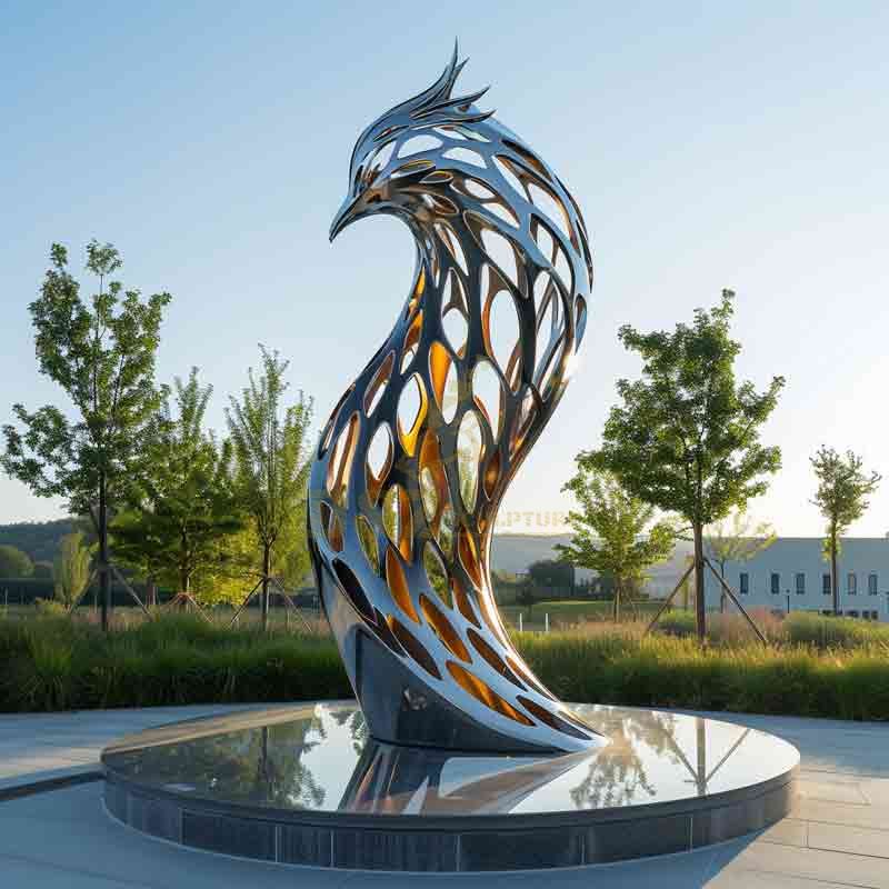 bird head sculpture