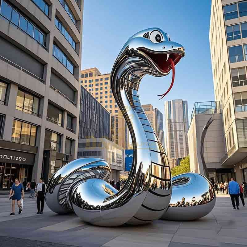 Giant cartoon mirror stainless steel king cobra sculpture