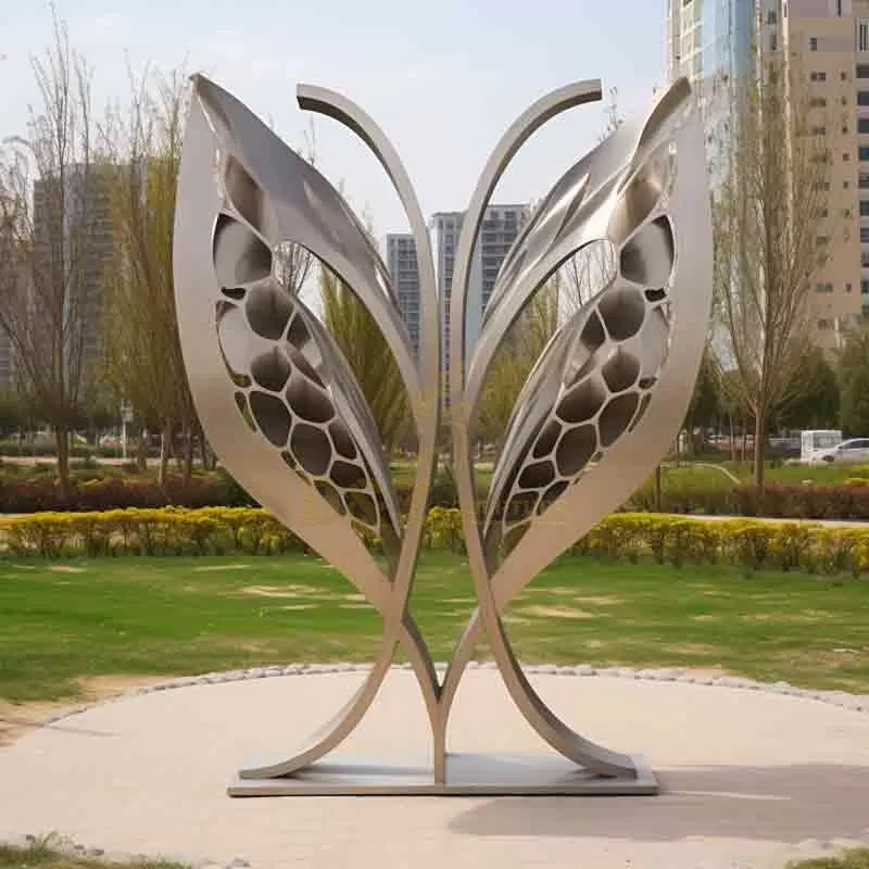 Modern Hollow Large Metal Butterfly Sculpture for Sale DZ-743