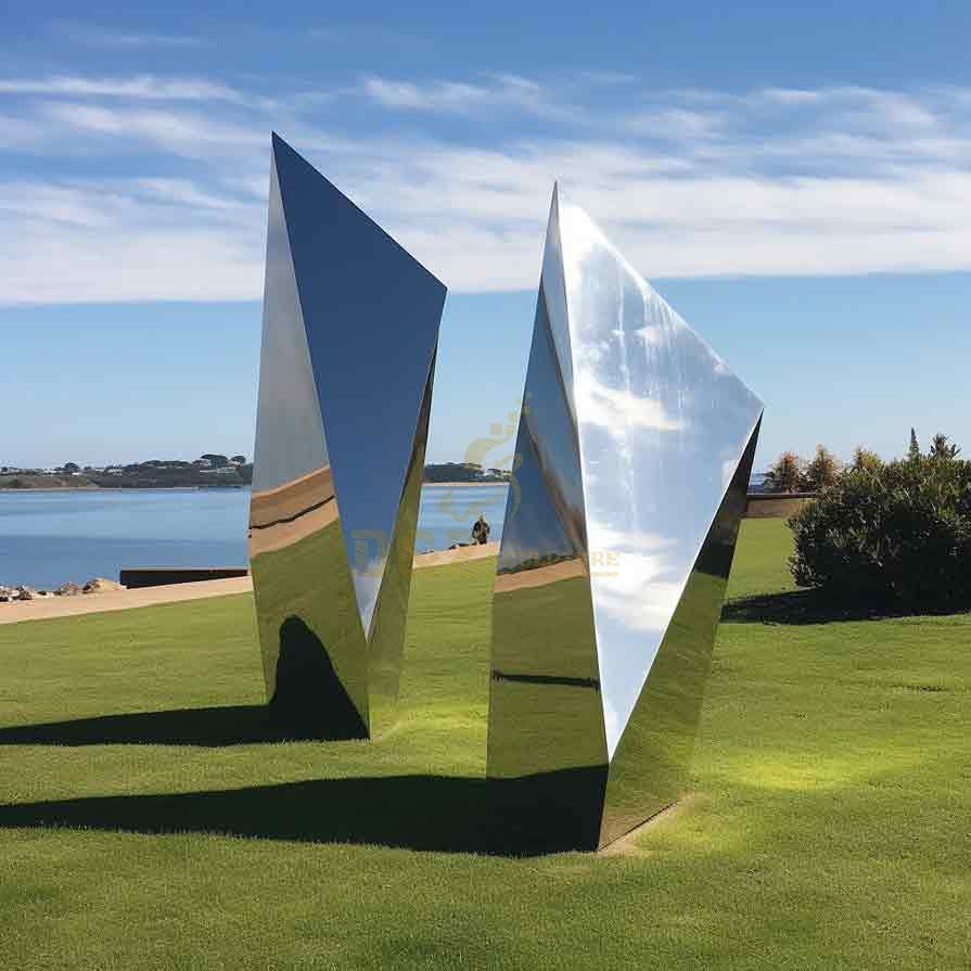 Custom Large Mirrored Geometric Triangle Metal Art Sculpture DZ-453