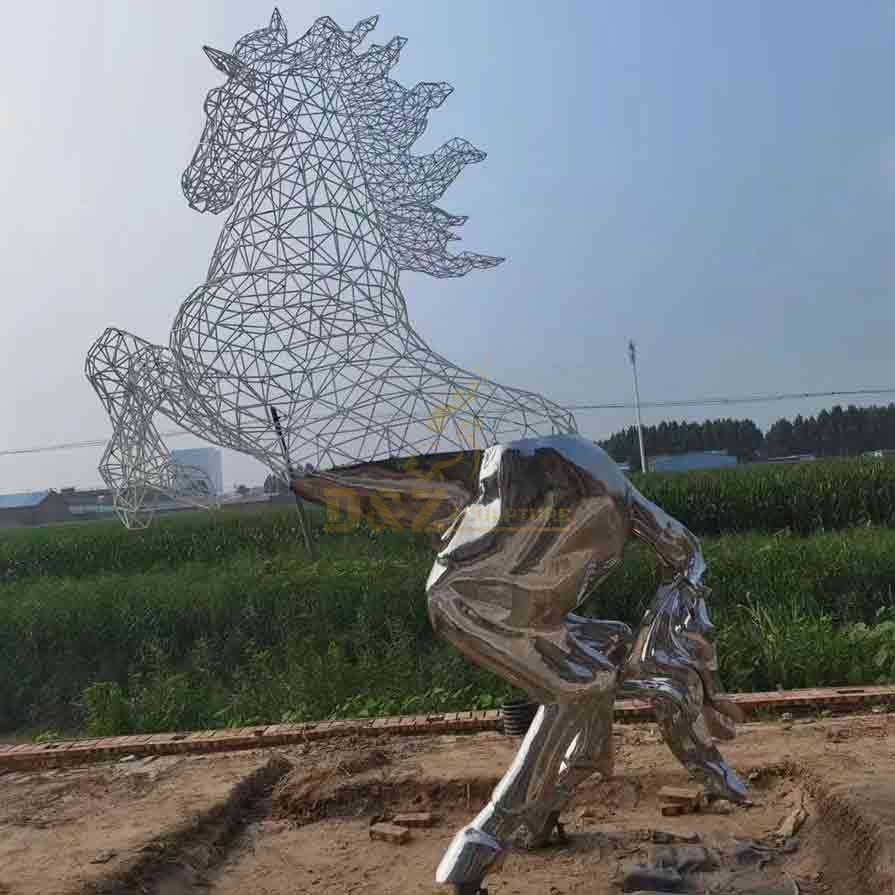 30 Horse Sculptures: The Perfect Combination of Strength and Grace