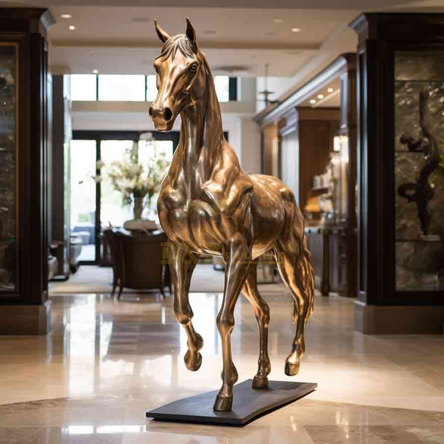 30 Horse Sculptures: The Perfect Combination of Strength and Grace