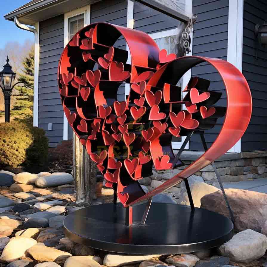 25 Beautiful Heart Sculptures to Express Love