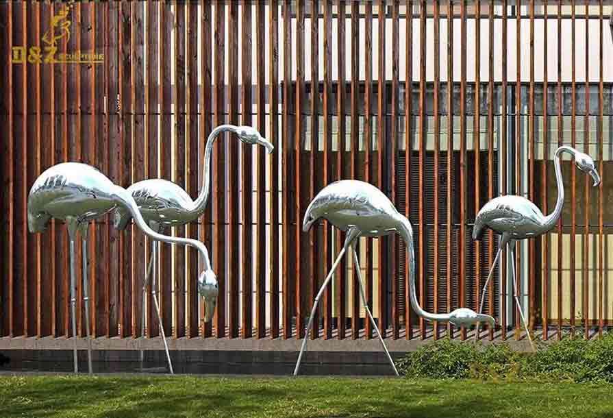 30 Large Garden Sculptures and Statues: Make Your Garden a Dream