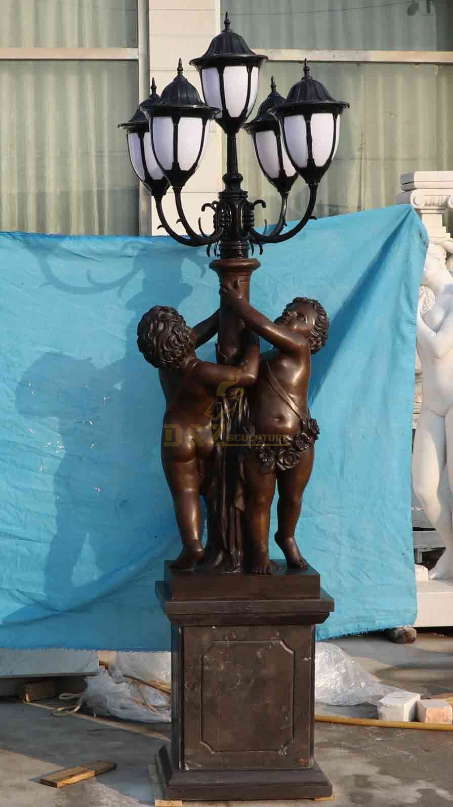 Courtyard bronze statue floor lamp DZ-619