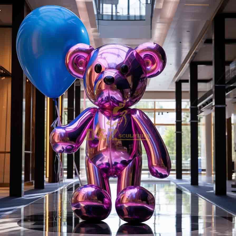 Large balloon bear sculpture