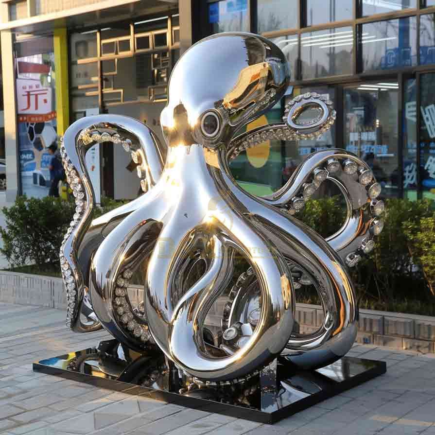 Mirror stainless steel octopus sculpture