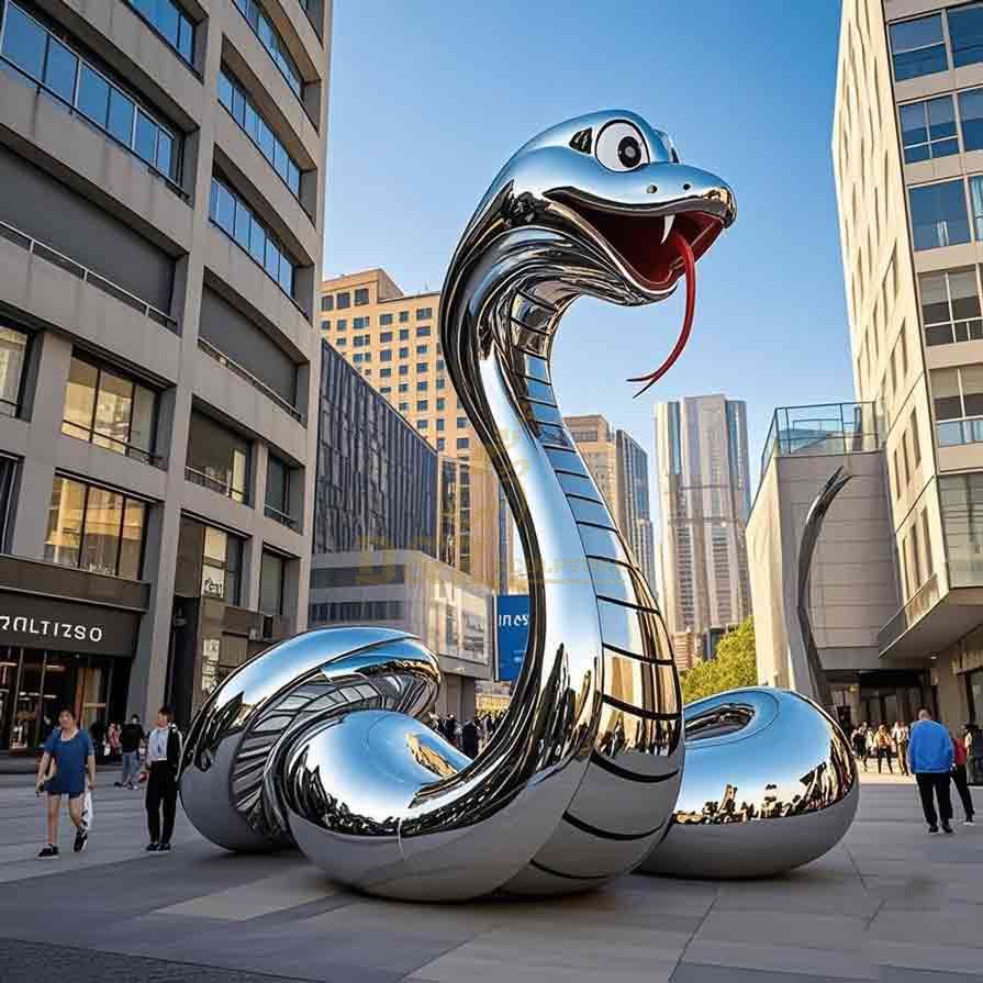 Cartoon - Giant Mirror Stainless Steel King Cobra Sculpture