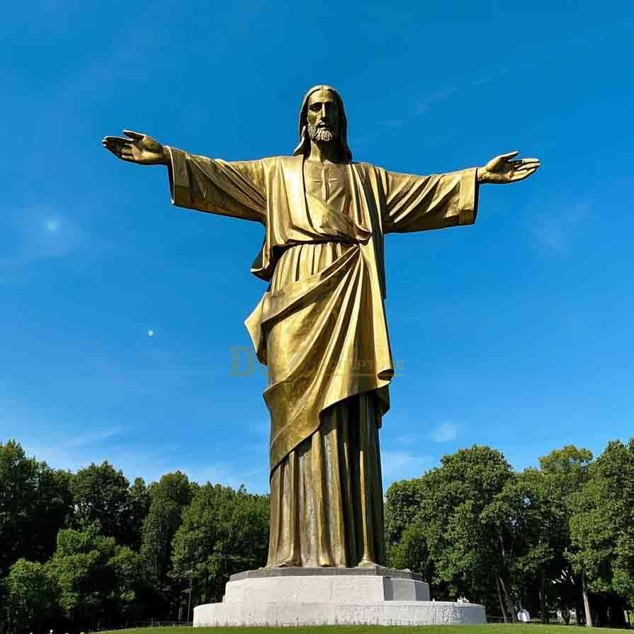 Custom Large Golden Jesus Statue - Outdoor Bronze 1